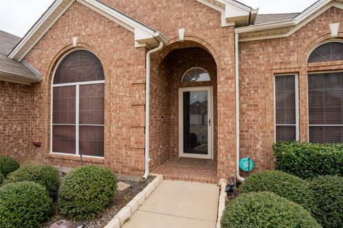 8700 Shadow Trace Dr, Fort Worth, TX, 76244-7969 | Card Image