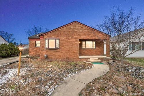 20811 Sunset Ave, Warren, MI, 48091-4672 | Card Image