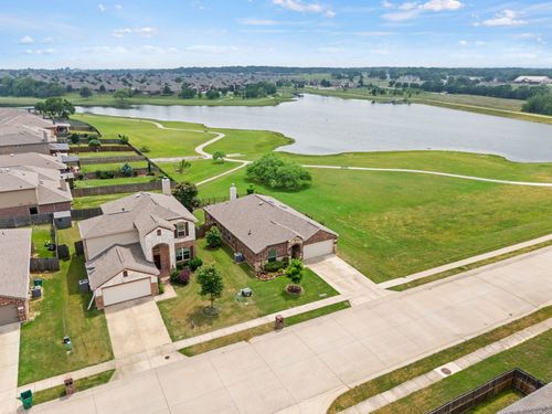 8400 Sioux Trl, Aubrey, TX, 76227-1419 | Card Image