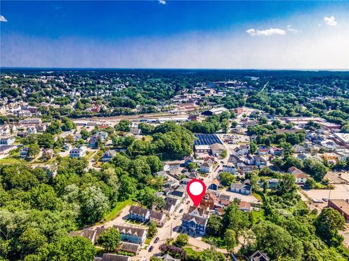81 Pierce St, Westerly, RI, 02891-6138 | Card Image