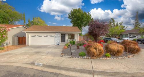 1392 Springview Ct, Concord, CA, 94521-4225 | Card Image