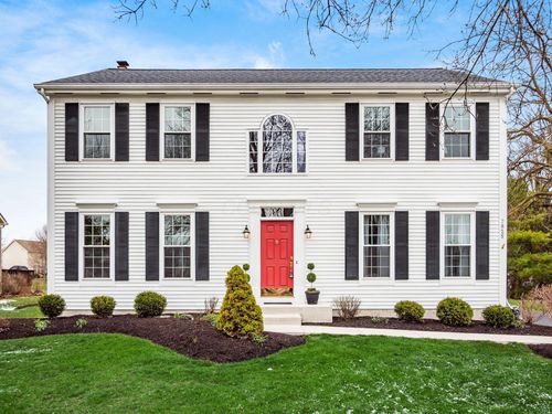 7825 Wiltshire Dr, Dublin, OH, 43016-8552 | Card Image