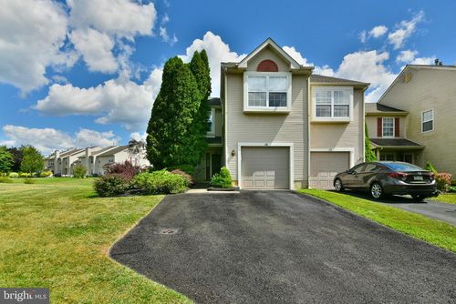 14 Nutmeg Pl, NEWTOWN, PA, 18940-9278 | Card Image