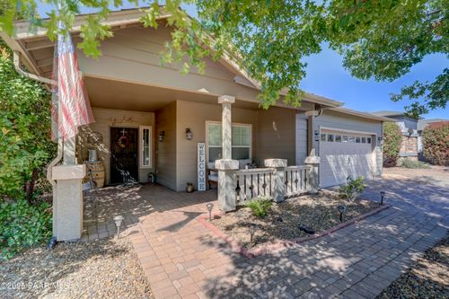 576 N Robles St, Dewey, AZ, 86327-7126 | Card Image