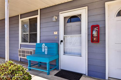 7-1664 Beach Blvd, Biloxi, MS, 39531-5361 | Card Image