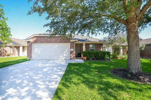 7902 Crescent Village Ln, Richmond, TX, 77407-2493 | Card Image