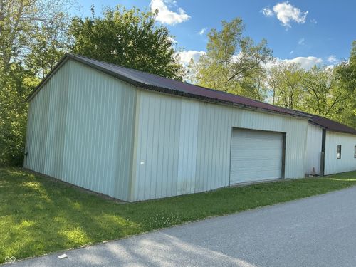 5447 & 5449 S Garrison Road, Connersville, IN, 47331 | Card Image
