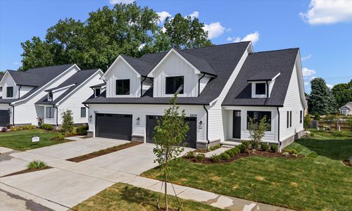 5712 Heights Dr, Sterling Heights, MI, 48314-1710 | Card Image