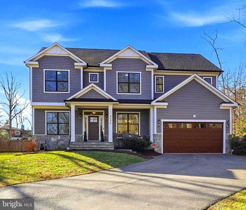 9206 Fernwood Rd, BETHESDA, MD, 20817-3316 | Card Image