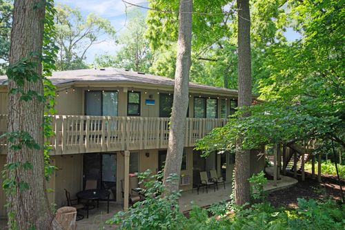 403 Deerpath, Fontana, WI, 53125 | Card Image