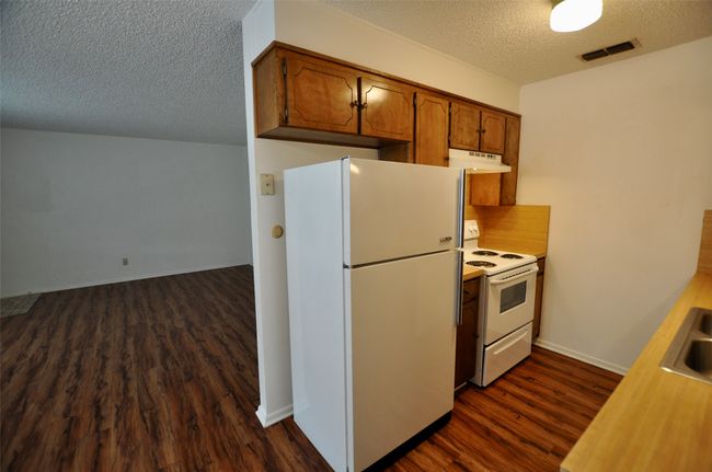 APT-8 - 511 W Oak St, Condo with 2 bedrooms, 1 bathrooms and null parking in Weatherford TX | Image 7