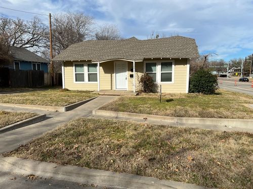2-500 W Parkway Street, Denton, TX, 76201 | Card Image