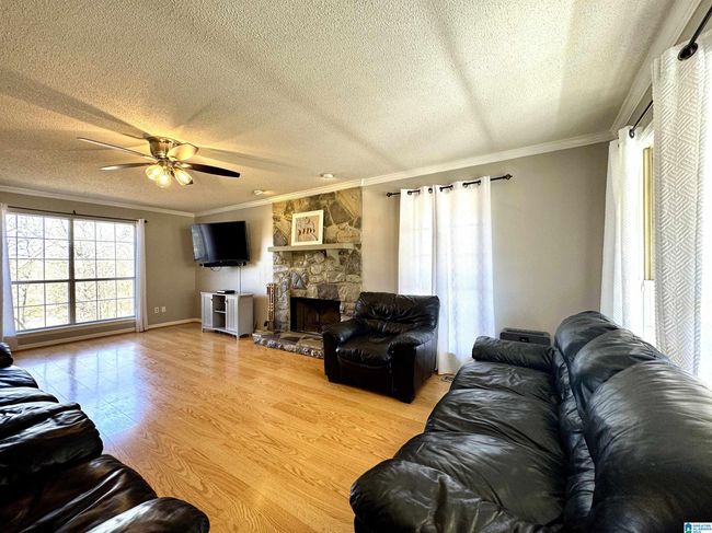 105 Acorn Cir, House other with 3 bedrooms, 3 bathrooms and null parking in ALABASTER AL | Image 5