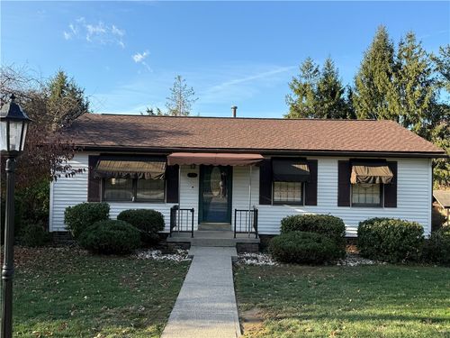 1525 Orchard Dr, Greensburg, PA, 15601-9048 | Card Image