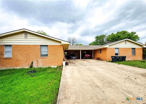 1004 Hillyer St, San Marcos, TX, 78666-3138 | Card Image