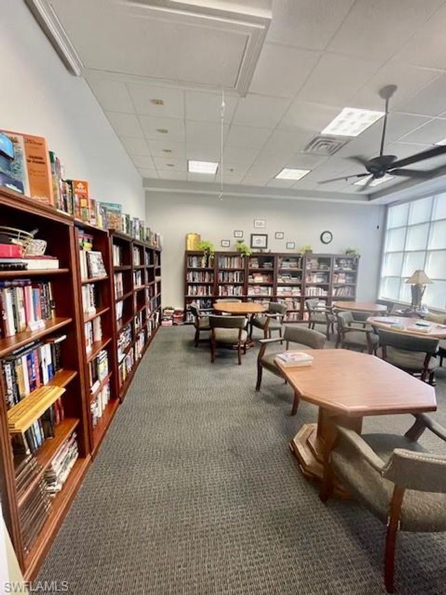 APT-209 - 37 High Point Cir E, Condo with 2 bedrooms, 2 bathrooms and 1 parking in NAPLES FL | Image 36