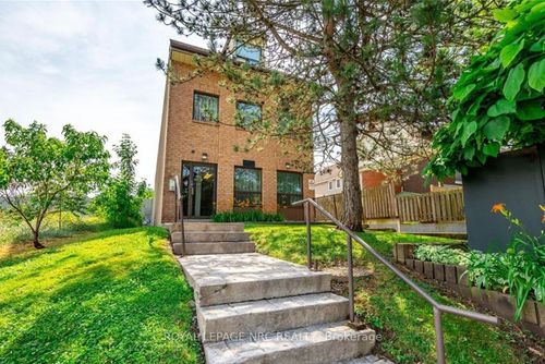 203-4872 Valley Way, Niagara Falls, ON, L2E1W3 | Card Image