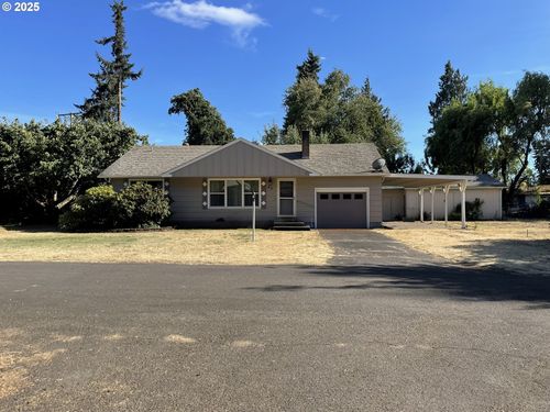 40 Allen Ave, Springfield, OR, 97477-1301 | Card Image