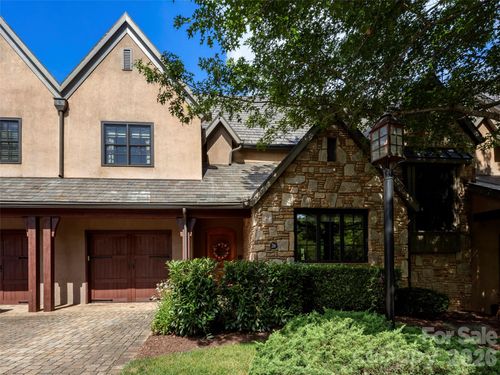 26 Village Oak Dr, Arden, NC, 28704-8827 | Card Image