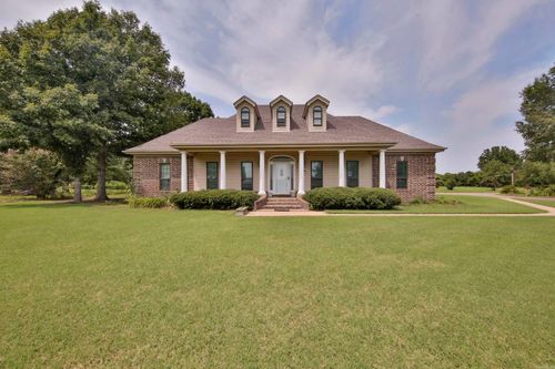142 Neal Rd, Marion, AR, 72364-9592 | Card Image