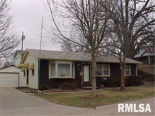 2544 Glenn St, Bettendorf, IA, 52722-3822 | Card Image