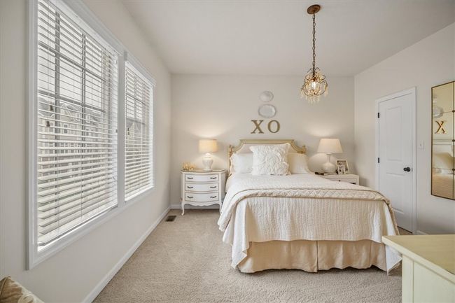 302 Osona Ln, Townhouse with 3 bedrooms, 3 bathrooms and 2 parking in Mars PA | Image 13