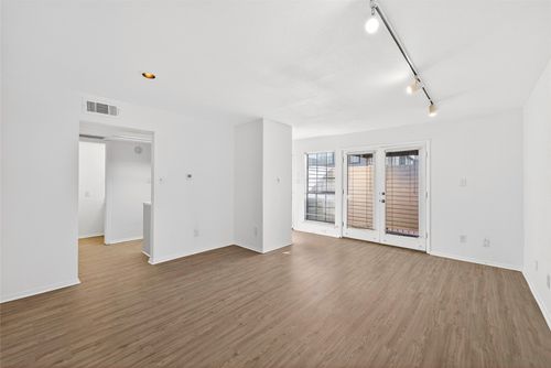 apt-7-4338 Hartford St, Dallas, TX, 75219-2688 | Card Image