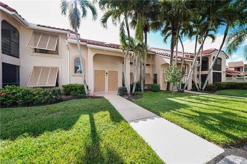 10204 Mangrove Dr, Boynton Beach, FL, 33437-1371 | Card Image