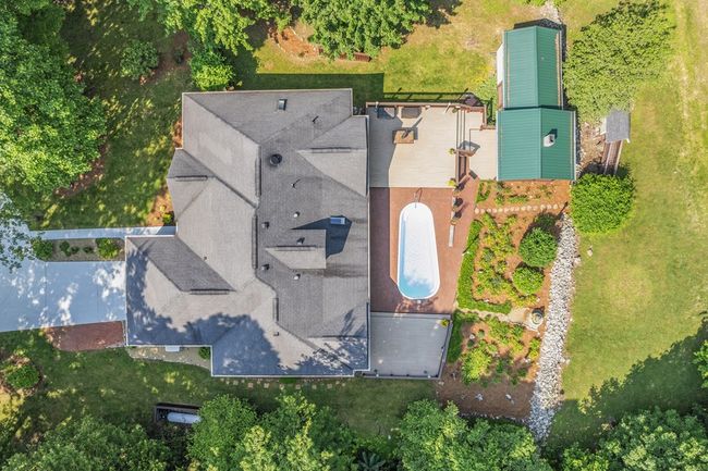 23677 Archery Range Rd, House other with 3 bedrooms, 3 bathrooms and 4 parking in Bristol VA | Image 7