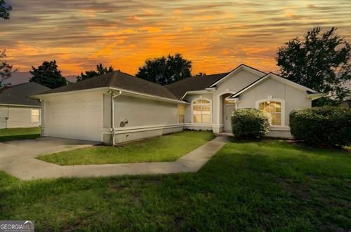 302 Hunt Club Rd, Saint Marys, GA, 31558-3930 | Card Image