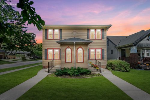 6430 W Wisconsin Ave, Wauwatosa, WI, 53213-4009 | Card Image