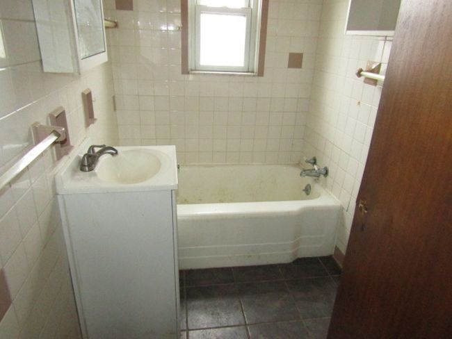 302 Euclid Ave, House other with 3 bedrooms, 2 bathrooms and 1 parking in Glassport PA | Image 17