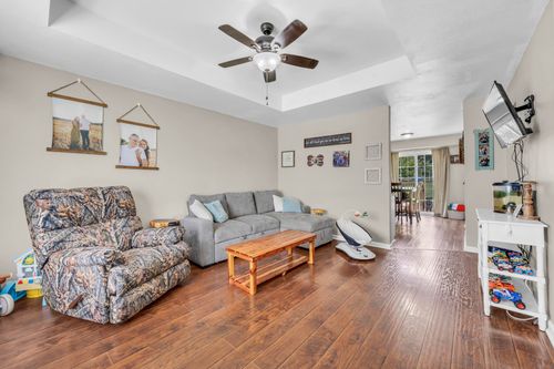 261 Golden Pond Ave, Oak Grove, KY, 42262-9103 | Card Image