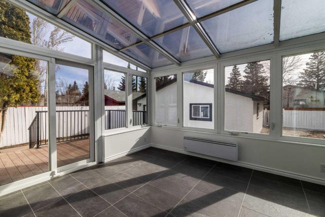 10508 Oakmoor Way Sw, Home with 5 bedrooms, 3 bathrooms and 2 parking in Calgary AB | Image 44