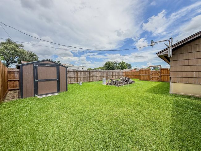 3321 Tanglebriar Dr, House other with 3 bedrooms, 2 bathrooms and 2 parking in Pasadena TX | Image 29