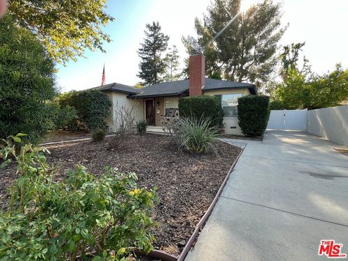 5901 Vanalden Ave, Tarzana, CA, 91356 | Card Image