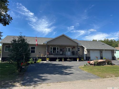 105 Jim Headington Way, Wadena, SK, S0A4J0 | Card Image