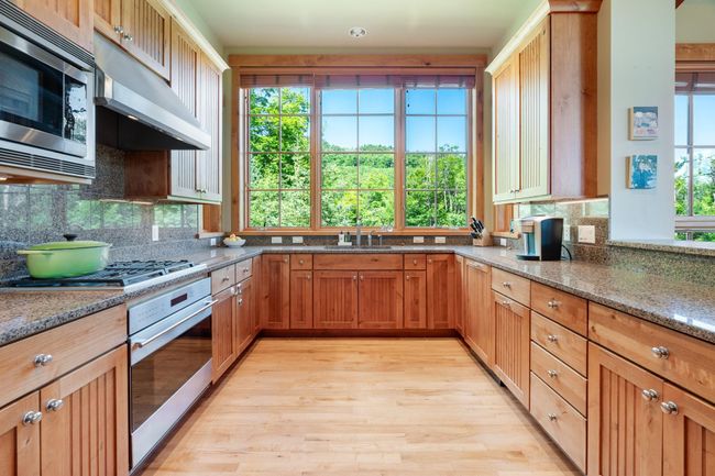 1 - 29 Nosedive Dr, Condo with 4 bedrooms, 6 bathrooms and null parking in Stowe VT | Image 9