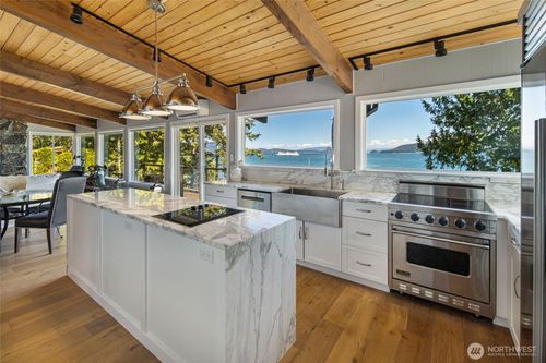 162 Sea Ranch Rd, Lopez Island, WA, 98261-8386 | Card Image