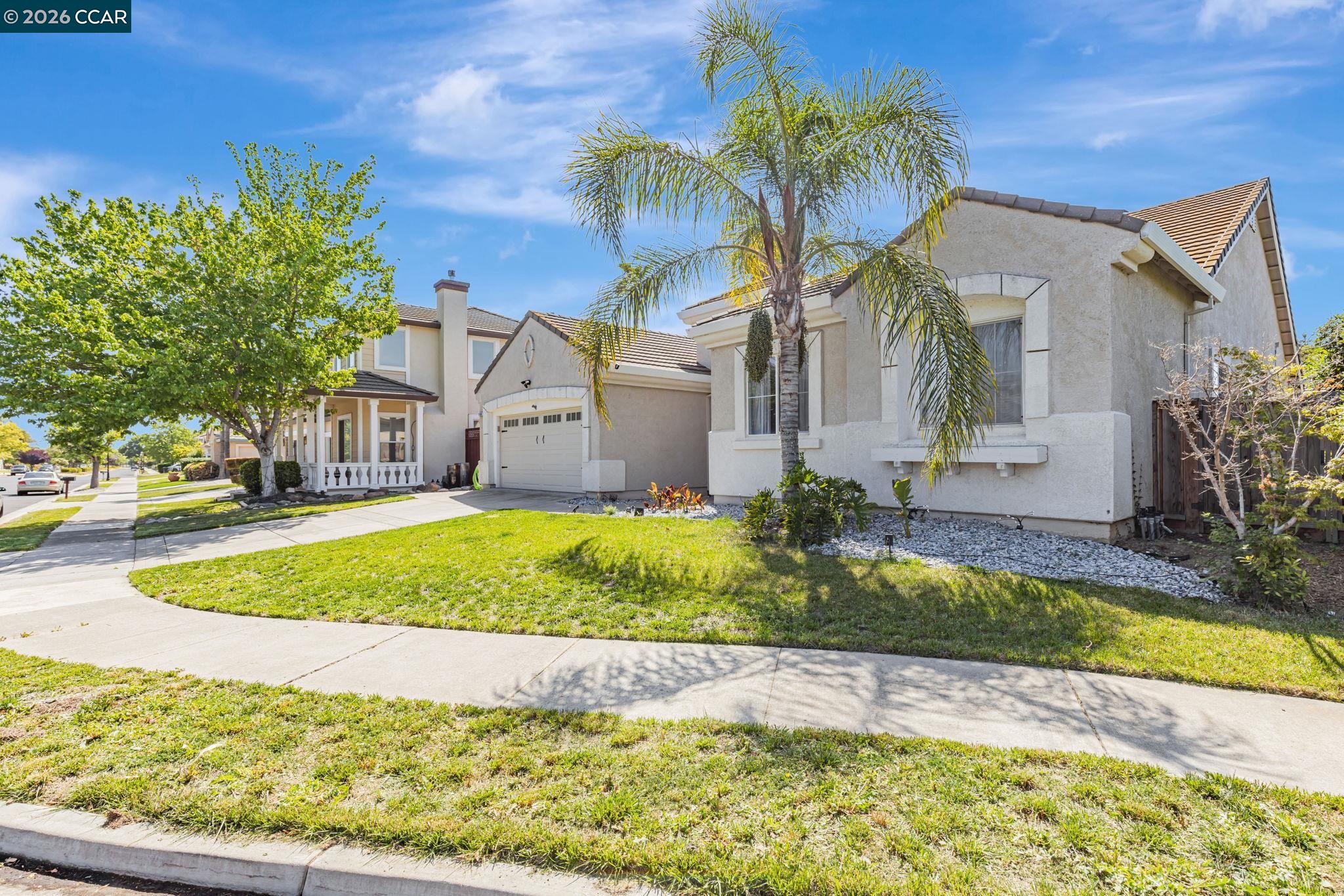 Residential in Brentwood 3