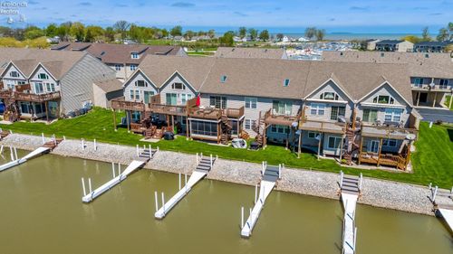 8928 W Canada Goose Ct, Oak Harbor, OH, 43449-9030 | Card Image