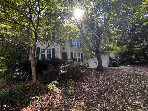 105 Whitlock Ln, Cary, NC, 27513-5190 | Card Image