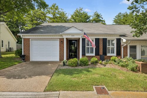 426 Siena Dr, Nashville, TN, 37205-3563 | Card Image