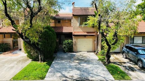 f-49-3957 Adra Ave, Doral, FL, 33178 | Card Image