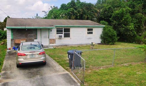 3267 Hurricane Dr, Lake Worth, FL, 33462-3627 | Card Image