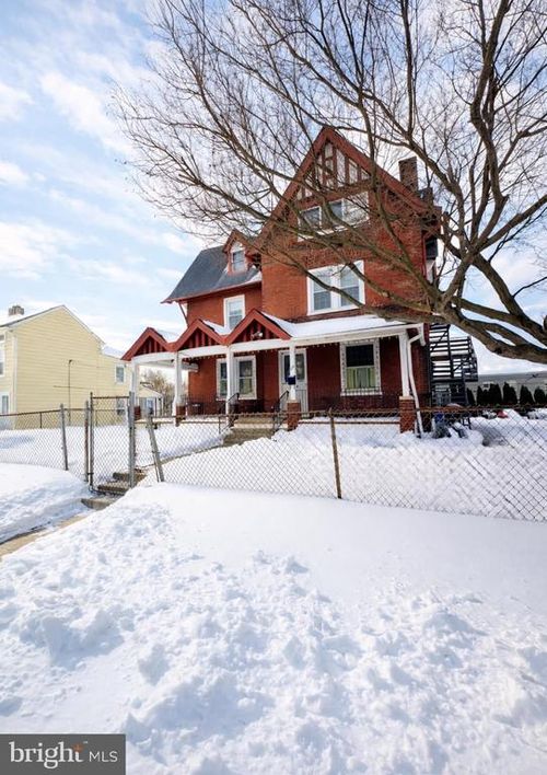 apt-2-125 E 4th Ave, CONSHOHOCKEN, PA, 19428-2174 | Card Image