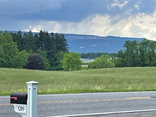 1289 State Route 208, Wallkill, NY, 12589-3718 | Card Image