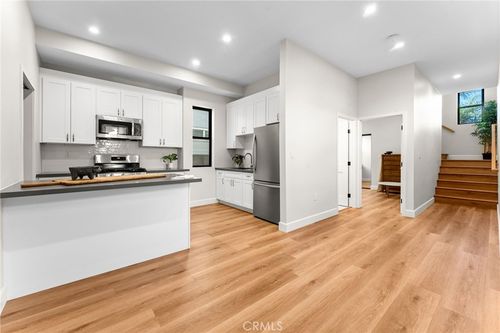 2430 E 7th Street, Long Beach, CA, 90804 | Card Image