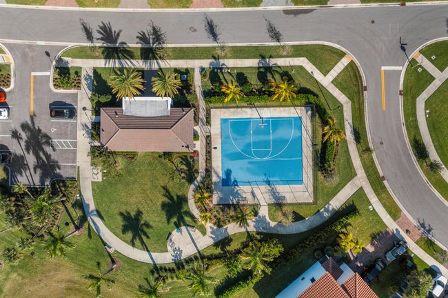 16450 Sandy Shore Dr, House other with 2 bedrooms, 2 bathrooms and null parking in Westlake FL | Image 35