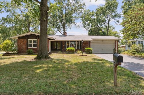 1210 Iron Warrior Ln, Manchester, MO, 63011-4336 | Card Image